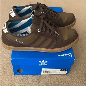 Adidas Vespa PX size 11